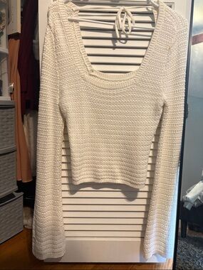 Hollister Cream Scoop-Neck Long-Sleeve Knit Sweater